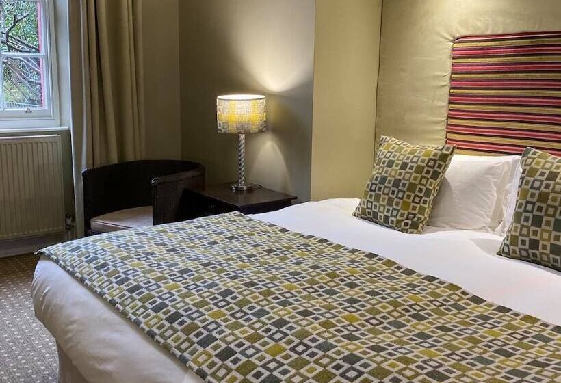 غرفة قياسية, The Cawdor