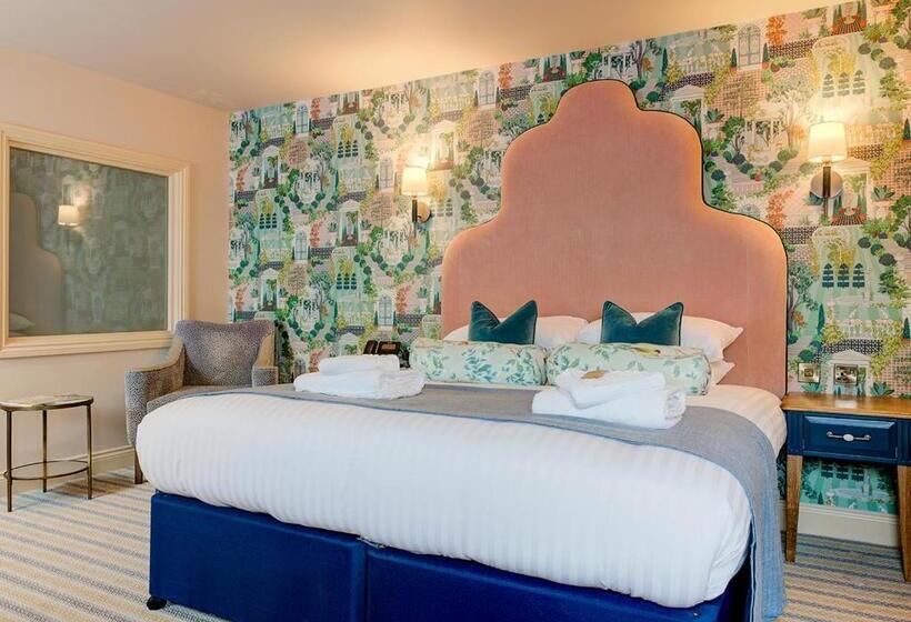 스위트, The George