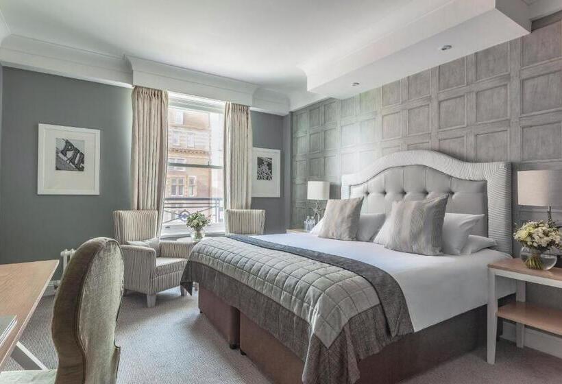 디럭스 룸 킹사이즈 침대, The Grand Brighton