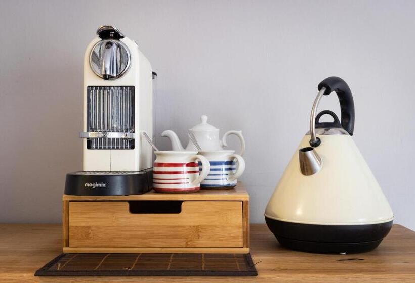 スタンダードルーム, Master Builder S House