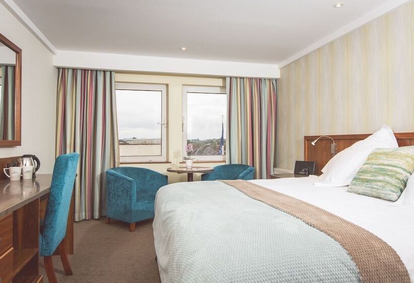 エクゼクティブルーム, The Stormont