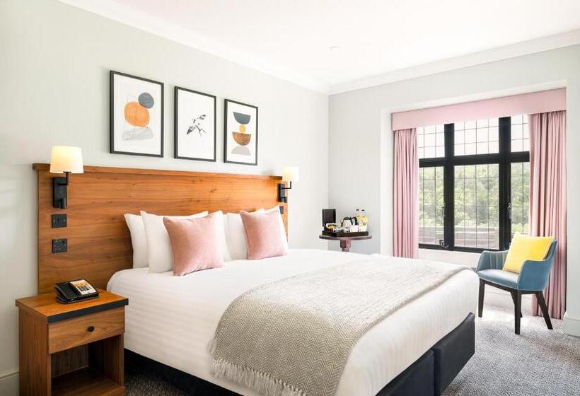 クイーンサイズベッドのスタンダードルーム, Voco Lythe Hill Hotel & Spa, An Ihg