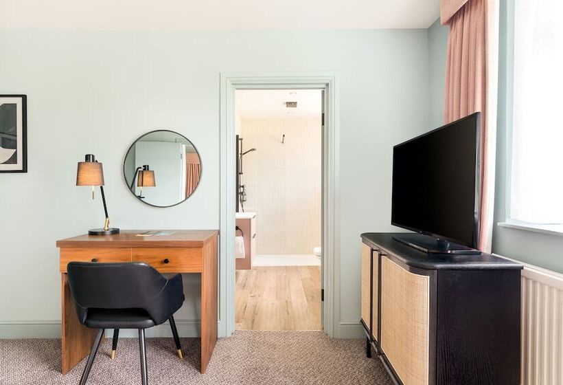 スイート, Voco Lythe Hill Hotel & Spa, An Ihg