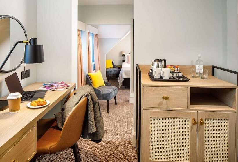 プレミアムルーム, Voco Lythe Hill Hotel & Spa, An Ihg