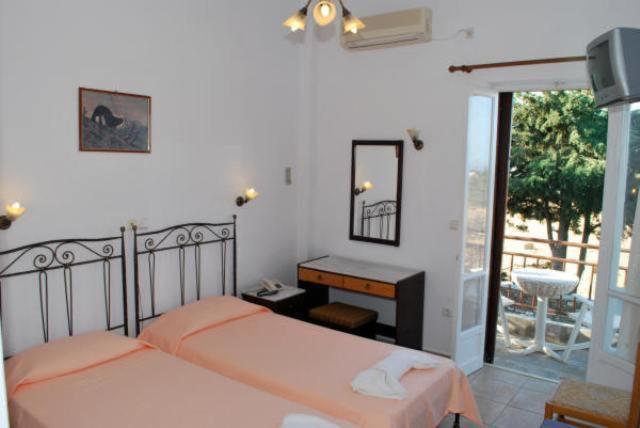 غرفة قياسية ثلاثية, Artemon