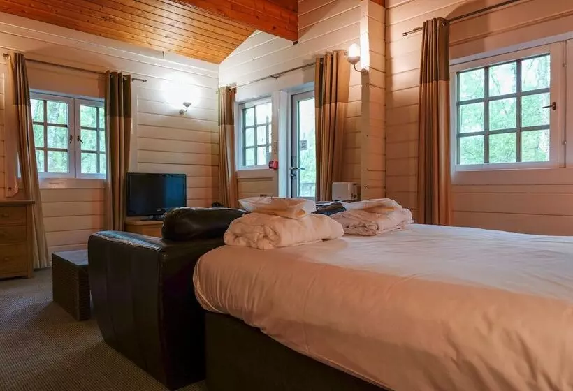 کابین, Chevin Country Park Hotel & Spa