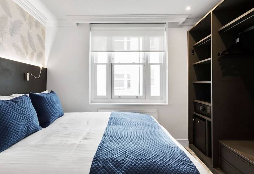 Номер Executive, Commodore