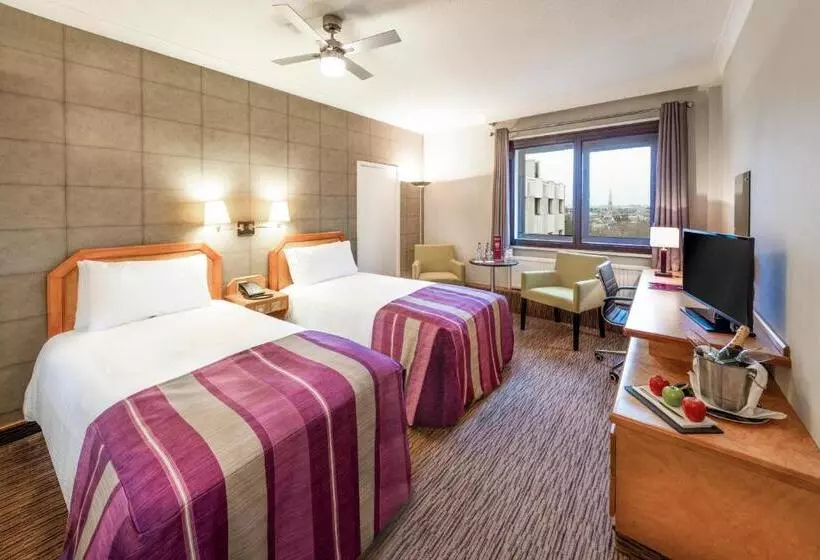 اتاق کلاب, Copthorne Hotel Plymouth