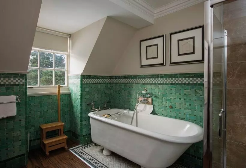 デラックスルーム, Crathorne Hall