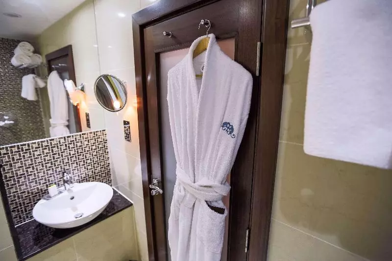 اتاق لوکس با تخت بزرگ, Doubletree By Hilton London Marble Arch