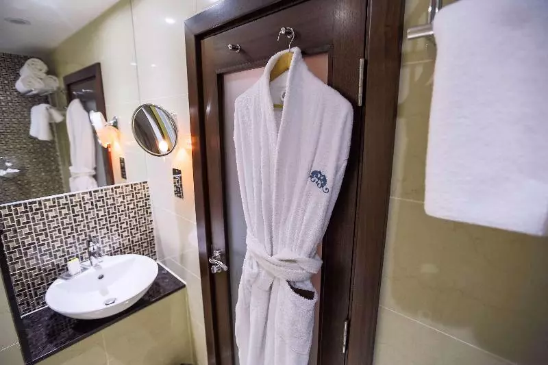 اتاق لوکس با تخت بزرگ, Doubletree By Hilton London Marble Arch