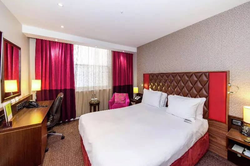 اتاق استاندارد با تخت بزرگ, Doubletree By Hilton London Marble Arch