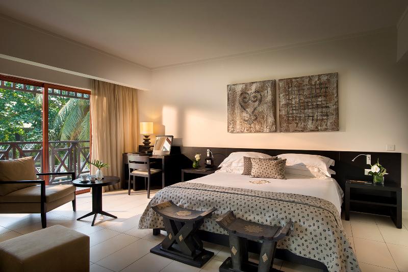 اتاق لوکس, Labadi Beach