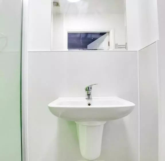 اتاق استاندارد یک نفره, Lost Guest House Stirling