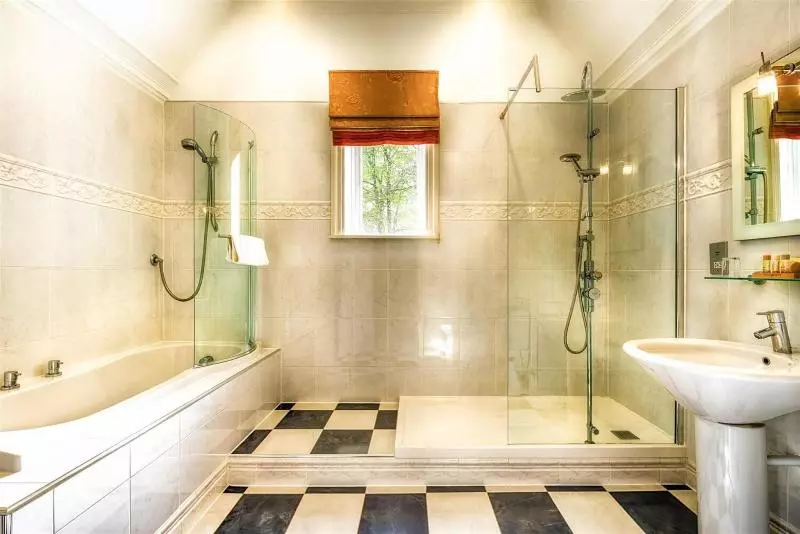 اتاق سوپریور, Mansion House