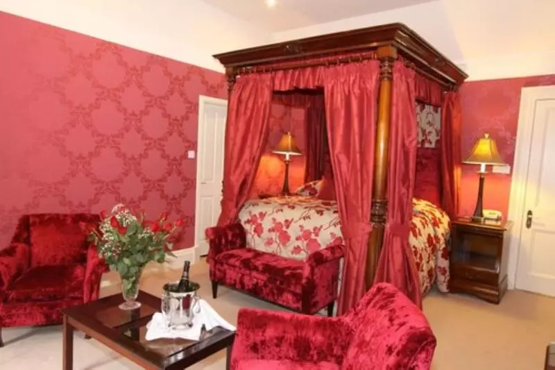اتاق سوپریور, Mansion House