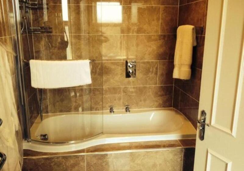 ガーデンビューのスタンダードバンガロー, Mansion House