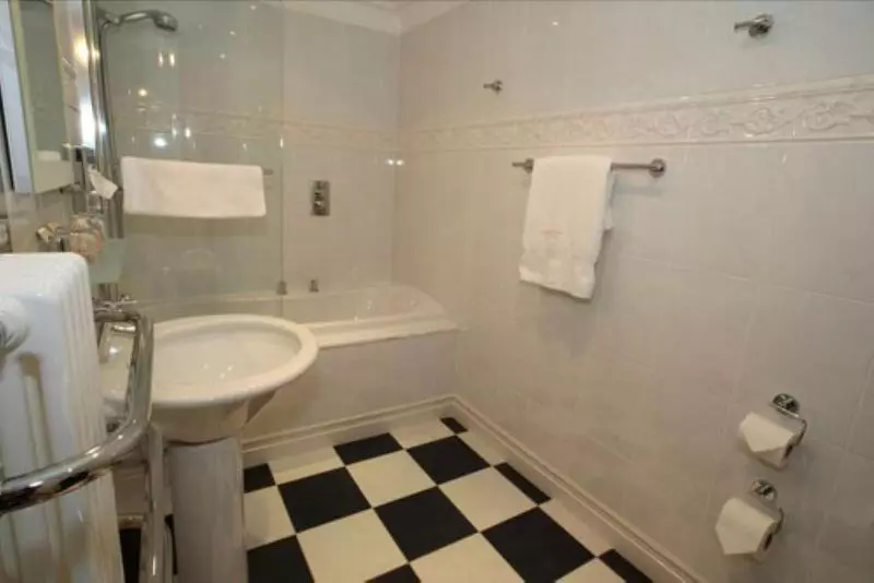 اتاق استاندارد با تخت بزرگ, Mansion House