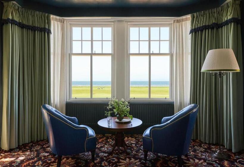 סוויטת ג'וניור נוף לים, Marine Troon