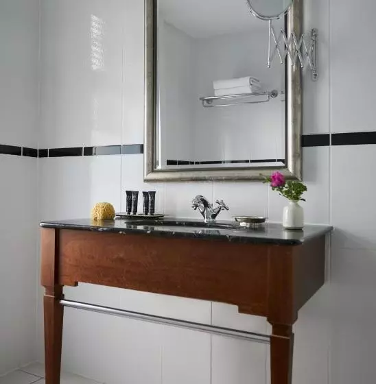 Classic Yhden Hengen Huone, Marine Troon