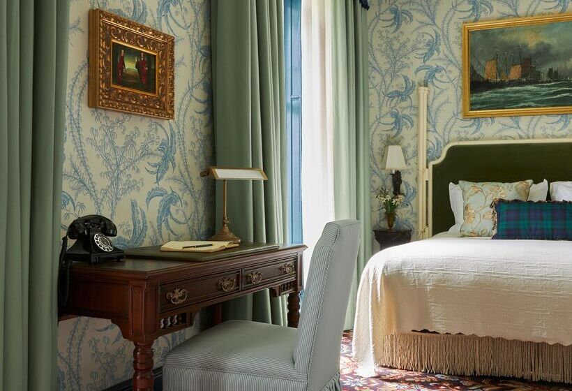 סוויטת ג'וניור נוף לים, Marine Troon