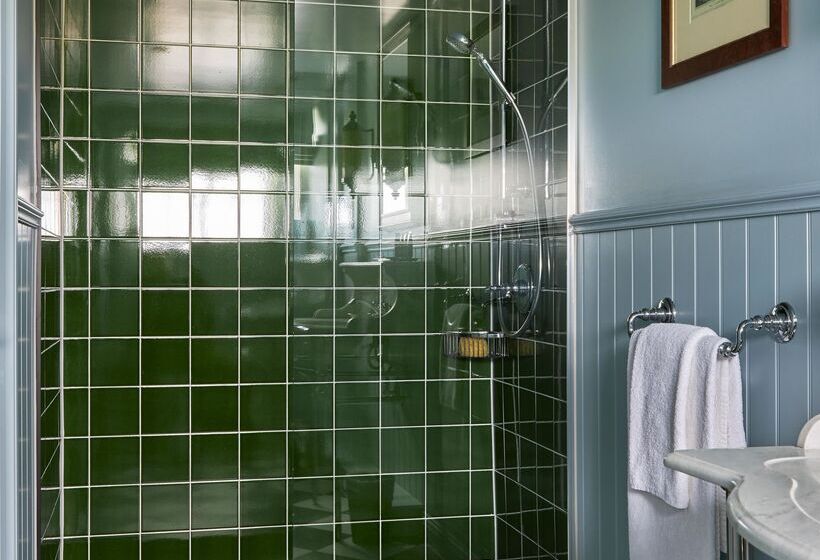 סוויטה נוף לים, Marine Troon