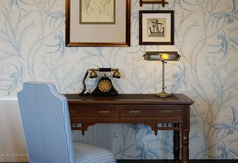 סוויטה נוף לים, Marine Troon