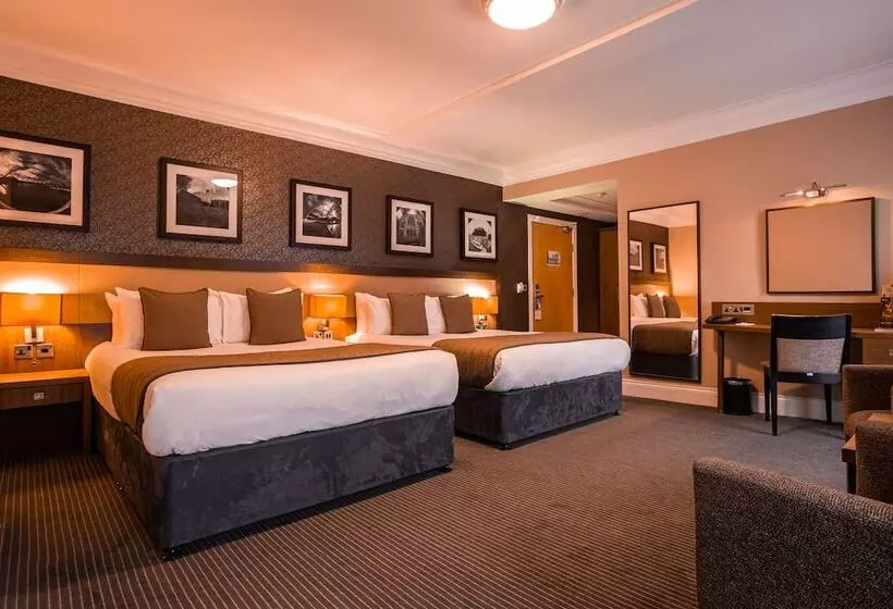اتاق استاندارد چهار تخته, Royal Station Hotel Part Of The Cairn Collection