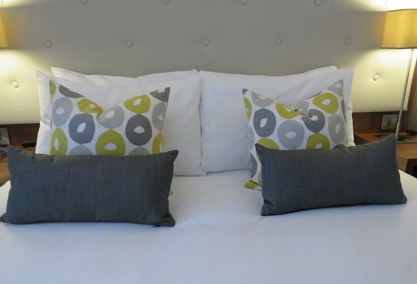 Номер Клуб, Garner Hotel Preston Samlesbury, An Ihg