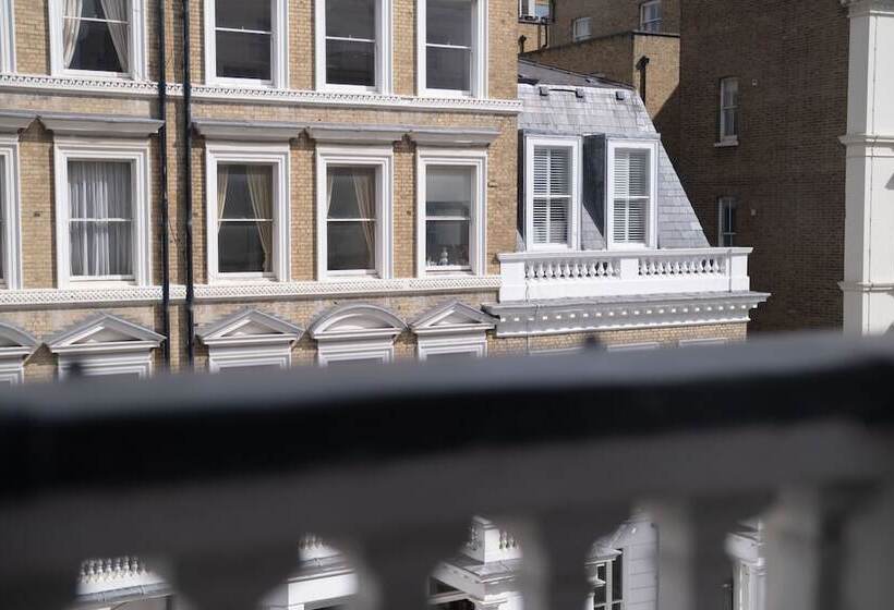 Четырехместный Номер Стандарт, Gem Strathmore