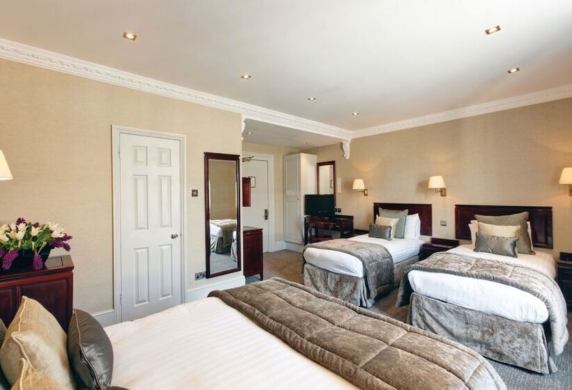 Четырехместный Номер Стандарт, Gem Strathmore