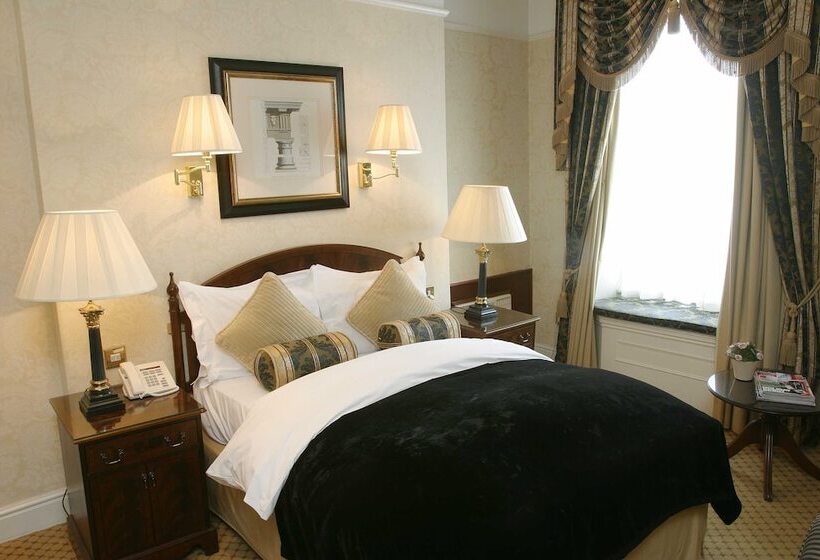 Классический Номер, The Colonnade