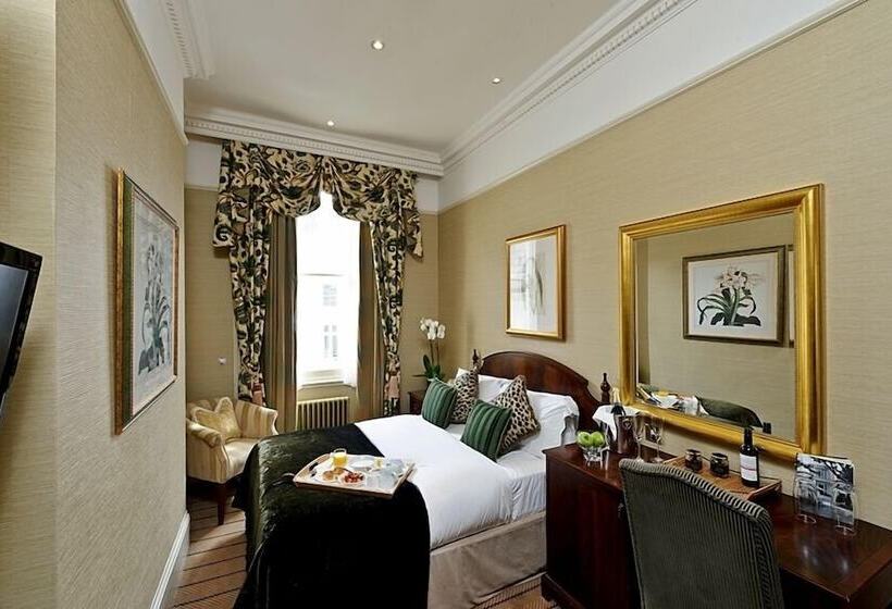 Классический Номер, The Colonnade