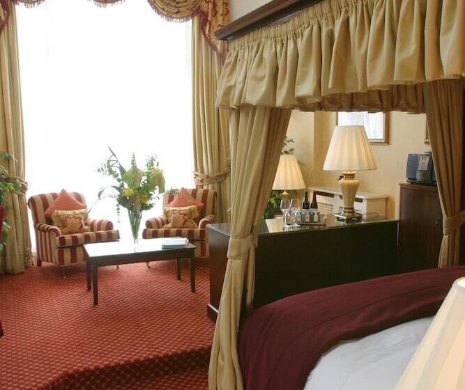 Номер Deluxe, The Colonnade