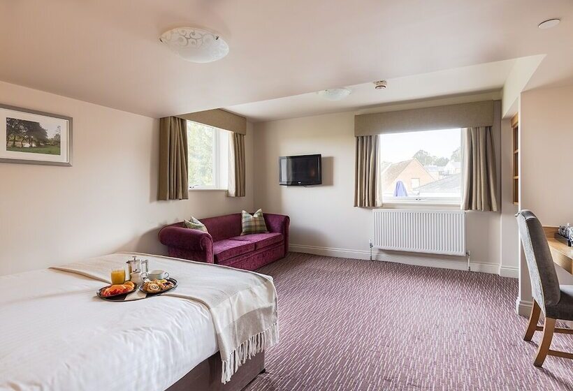 غرفة عائلية, The Mill