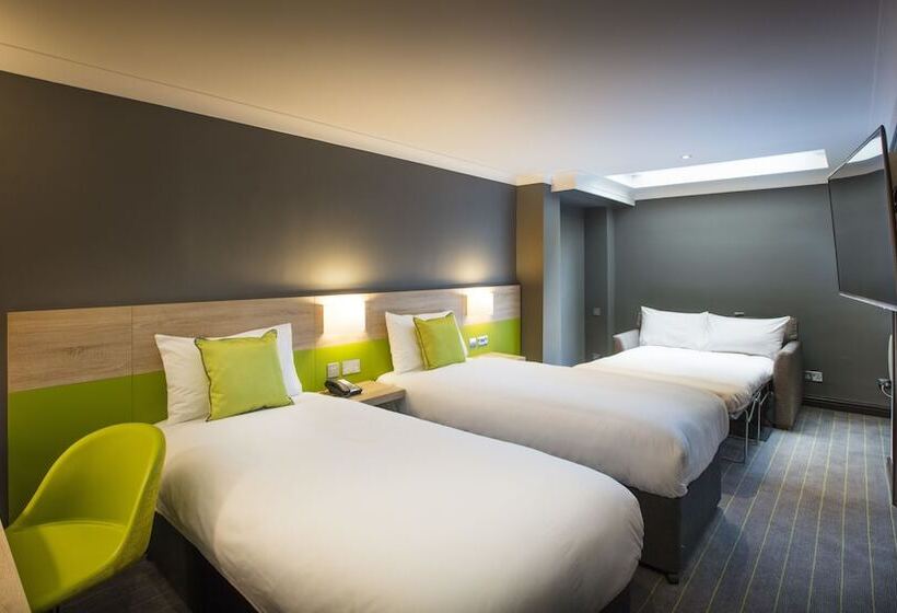 ファミリールーム, Thistle Express Swindon