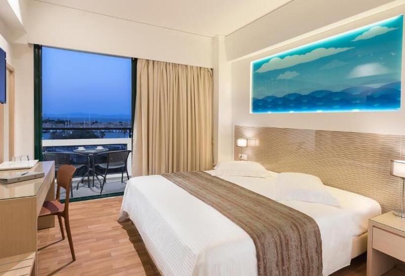 اتاق استاندارد یک نفره, Alexandra Hotel&apartments