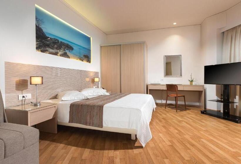スタンダードスタジオ, Alexandra Hotel&apartments