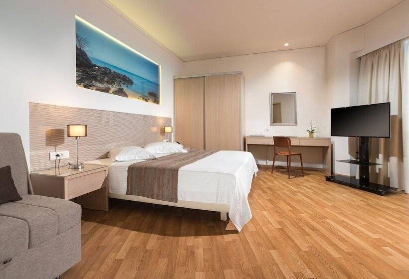 استودیوی استاندارد, Alexandra Hotel&apartments