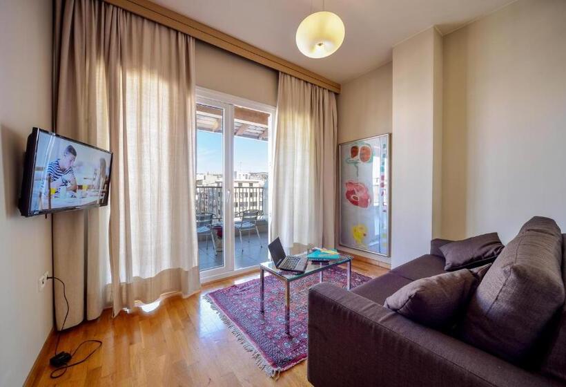 جناح دور أخير, Astoria Hotel Thessaloniki