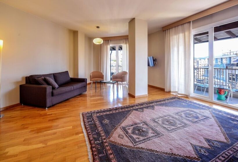 غرفة عائلية متصلة, Astoria Hotel Thessaloniki