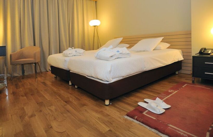 غرفة عائلية متصلة, Astoria Hotel Thessaloniki