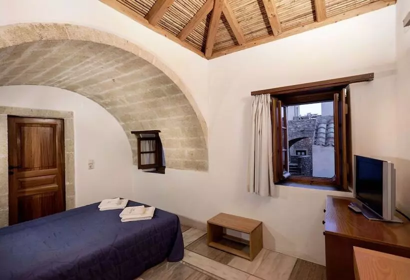 エコノミールーム, Bastione Malvasia