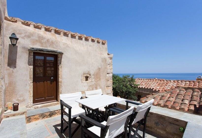 جناح عائلي, Bastione Malvasia