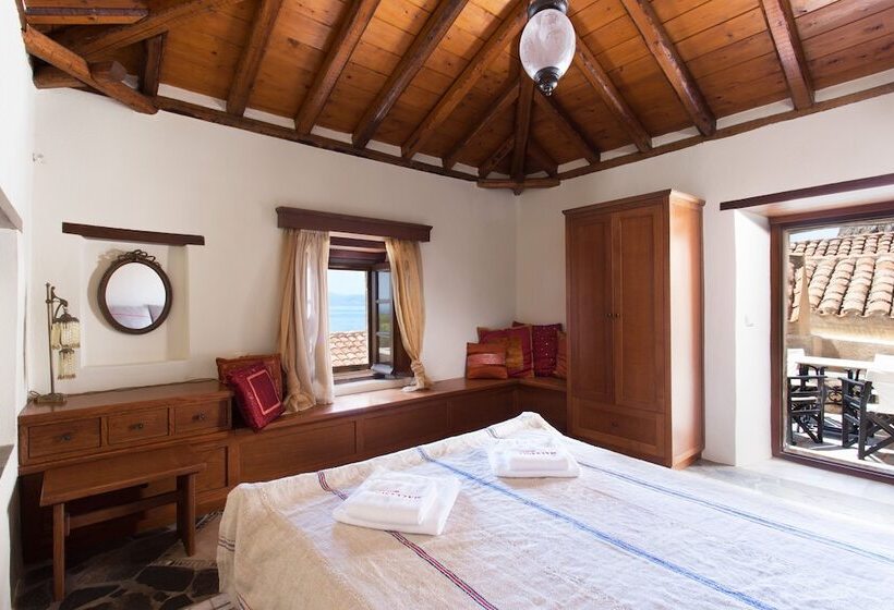 جناح عائلي, Bastione Malvasia