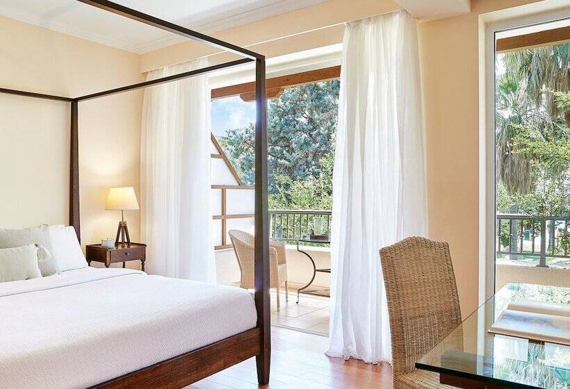 غرفة ديلوكس ذات إطلالة جانبية على البحر, Grecotel Filoxenia, Beach Luxury Resort