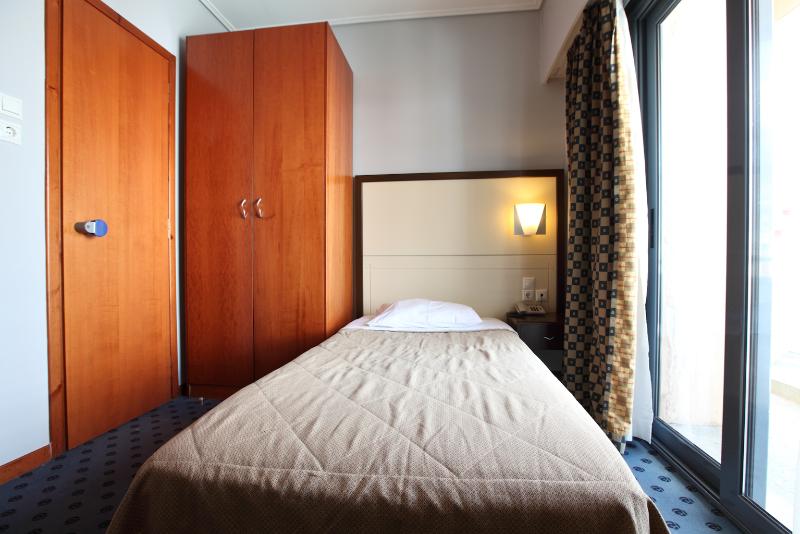 חדר סטנדרט יחיד, Galaxy