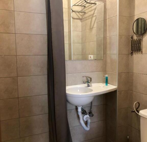 חדר סטנדרט יחיד, Galaxy