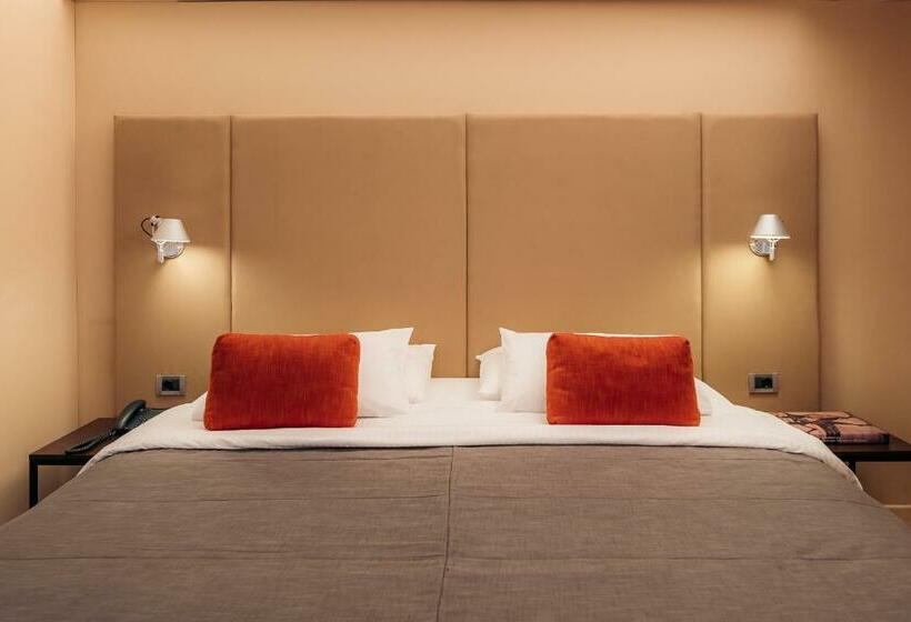 スタンダードルーム, Herodion