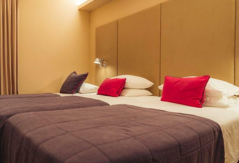 スタンダードトリプルルーム, Herodion